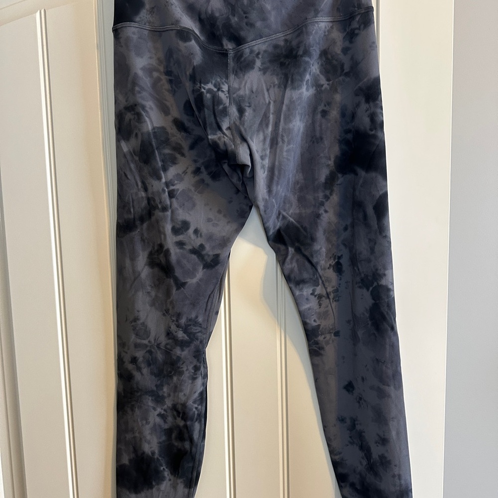 lululemon athletica Diamond-Dye Align Leggings (2nd pair listed) 25 inch